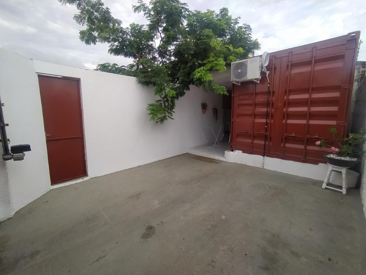 Container Lb Com Garagem Para Carros De Ate 4,5M Boa Vista  Eksteriør bilde